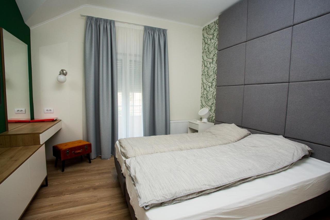 Apartman Zeka Paragvajac Appartement Subotica Buitenkant foto